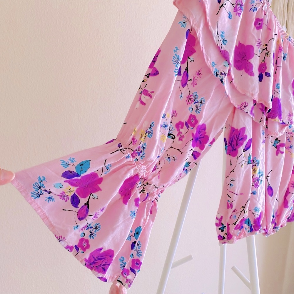 Floral Pink Ruffle Crop Top - Picture 3 of 7